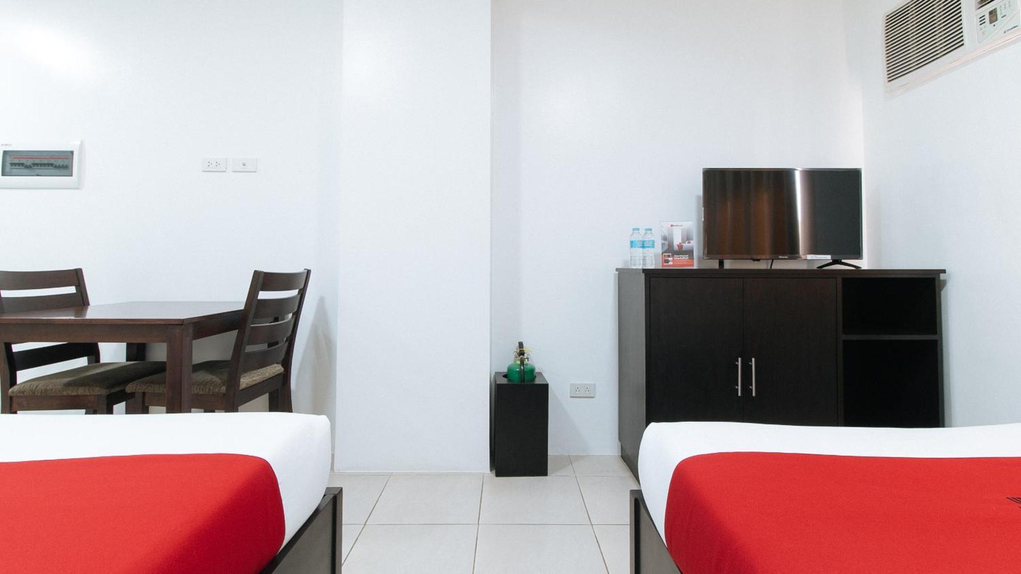 Reddoorz Plus At Evangelista Street Makati Makati City Exterior foto
